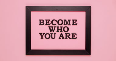 How To Build New Habits To Become More Persuasive, Dr Susan Weinschenk — AI-powered sales insights from Wes Schaeffer, The Sa