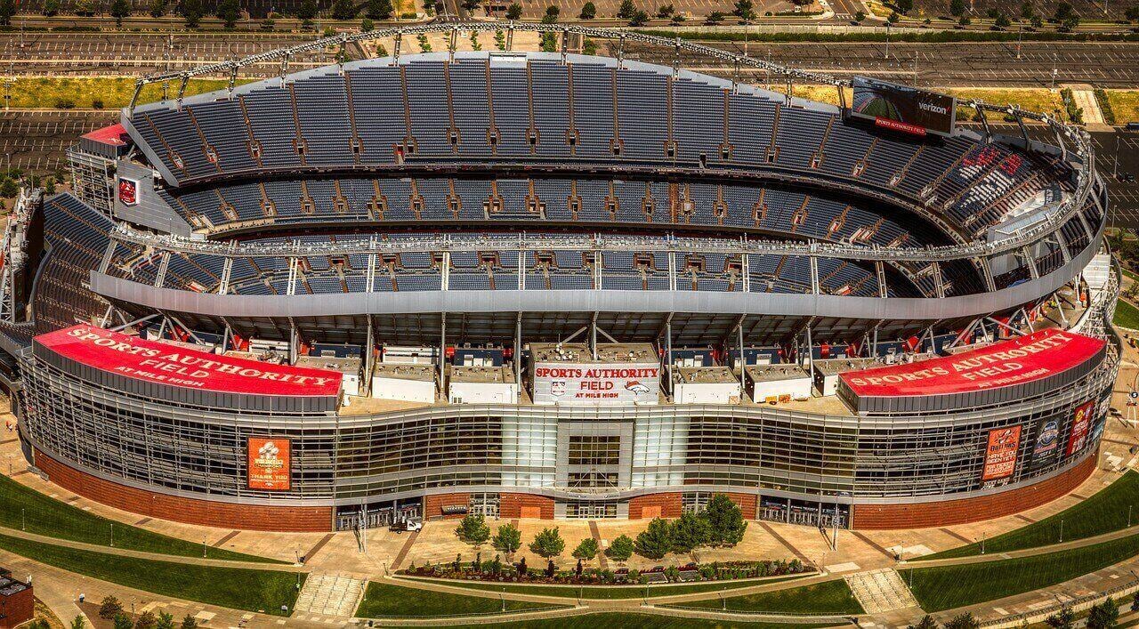 mile-high-stadium-john-elway-terrell-davis