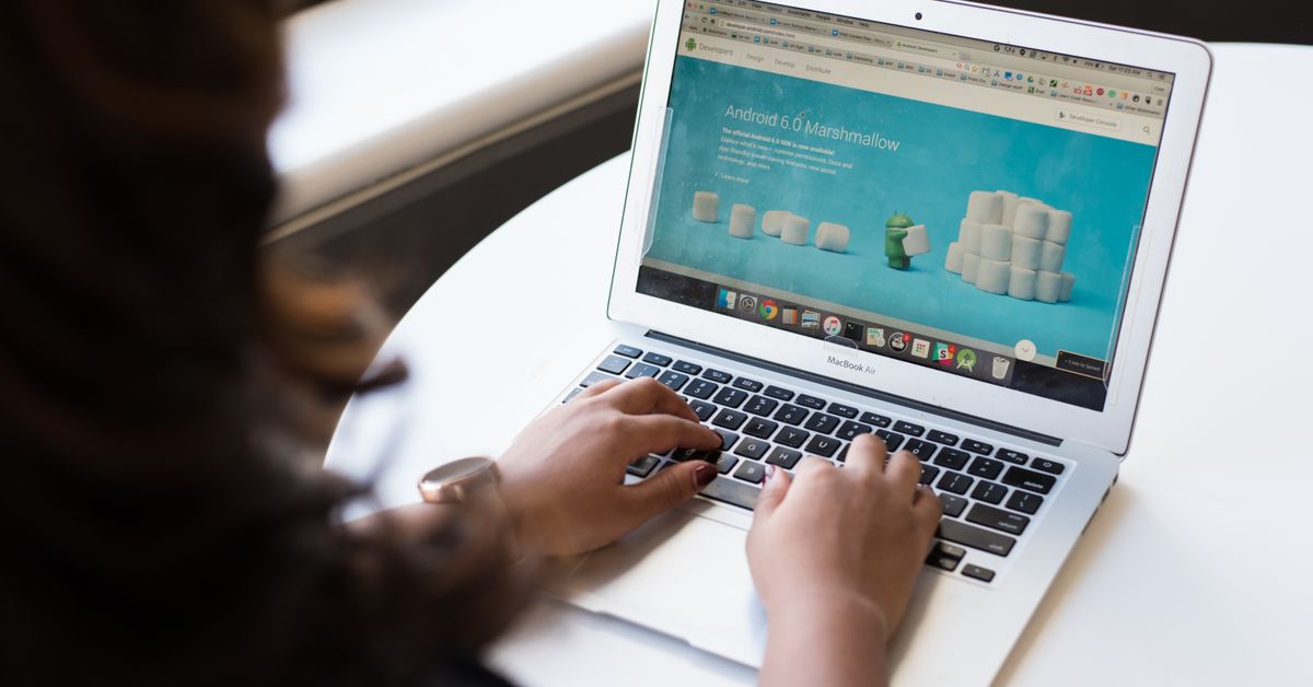 Sales professional using AI-powered browser extensions and plugins — Wes Schaeffer, The Sales Whisperer