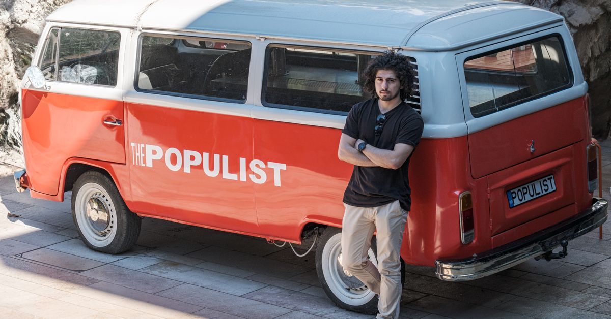 Manolis Sfinarolakis: How To Do Crowdfunding To Launch — AI-powered sales insights from Wes Schaeffer, The Sales Whisperer