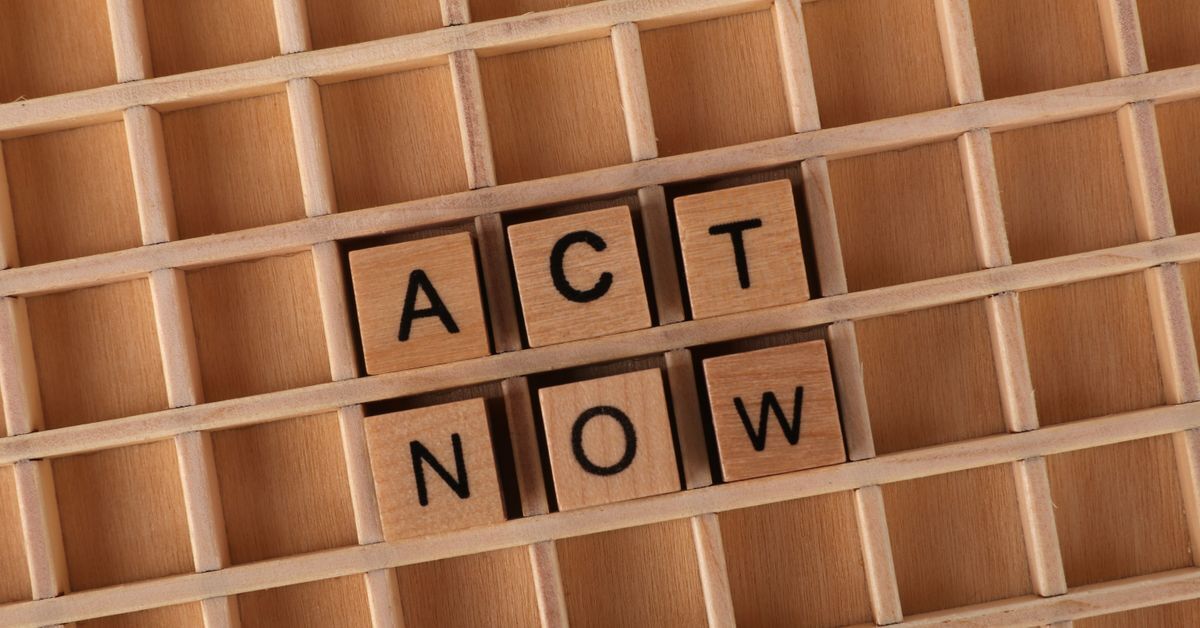 Act Now to Grow Your Agency, With Michael Zipursky — AI-powered sales insights from Wes Schaeffer, The Sales Whisperer