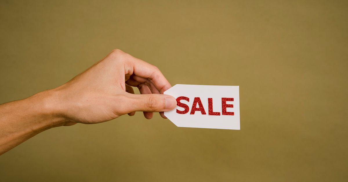 Reduce Your Options To Sell More, Behavior Expert, Evelyn Gosnell — AI-powered sales insights from Wes Schaeffer, The Sales W